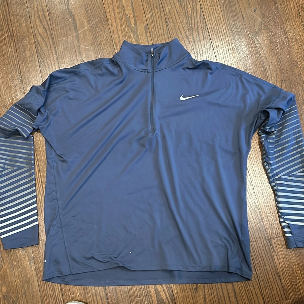 New Nike Drifit Running women’s XL / mens L unisex perfect running shirt